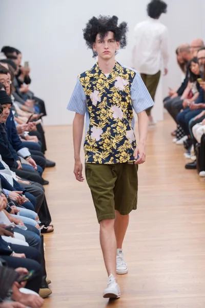 Look 38